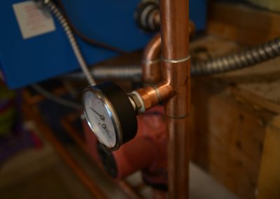Pressure gauge on copper piping
